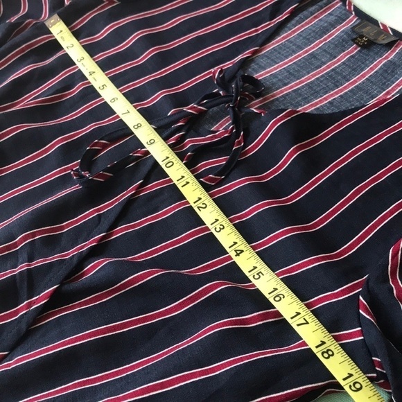 OLM Stripe Print Criss Cross Surplice V-Neck With Tie Top - Picture 6 of 8